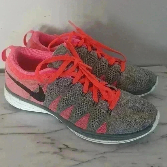 Nike Women’s Gray & Pink Flyknit Lunar 2 Lightweight Running & Training Shoe 7.5 - Picture 3 of 16